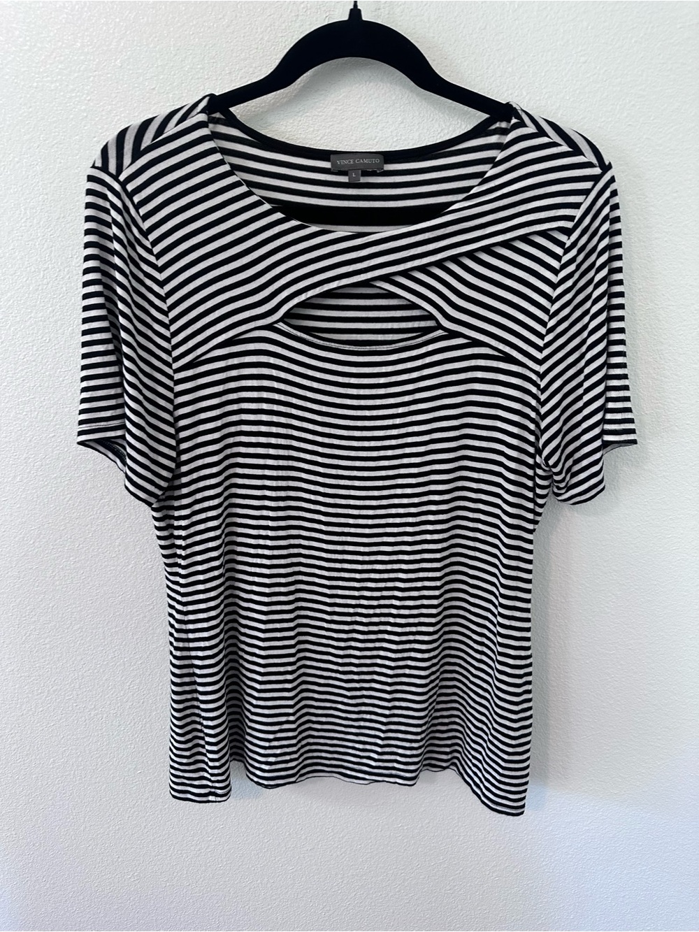 Vince Camuto Black & White Striped Short Sleeve Top
